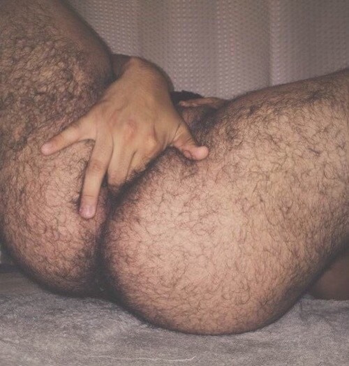 Porn Pics masculine-man-meat:  Furry and phat hole