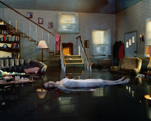 perceveja-blog:Gregory Crewdson, Untitled (Ophelia), 2001.