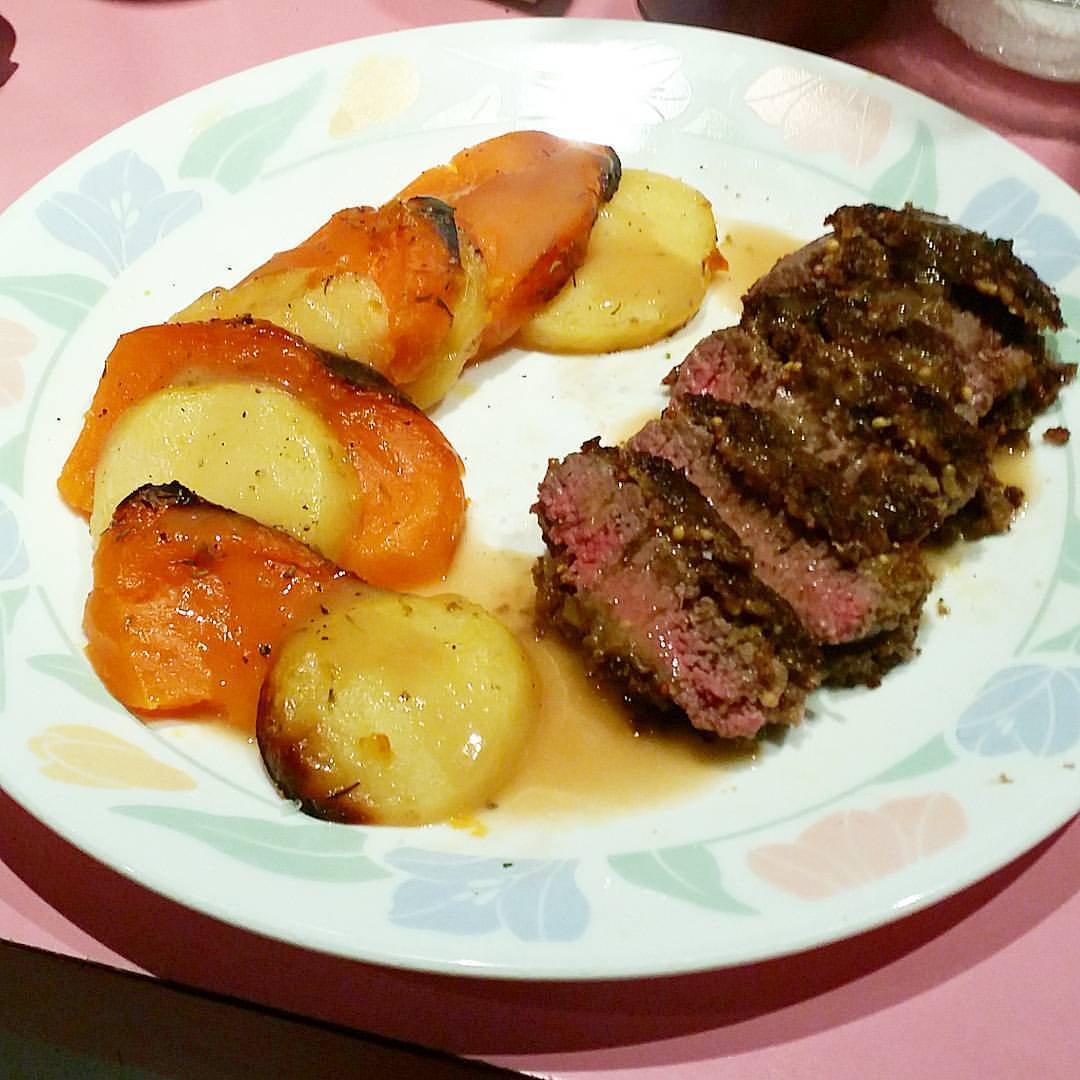 Rye and parsley crumbed Lamb Backstrap. Two potato bake and thyme gravy. #food #foodie