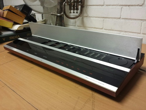 Bang &amp; Olufsen Beomaster 2400-2 Stereo Receiver, 1980