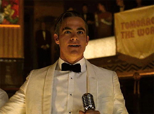 Chris Pine As Frank Don’t Worry Darling (2022) Dir. Olivia Wilde