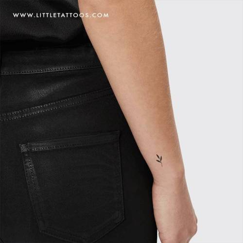 Minimalist sprout temporary tattoo, get it here ► bit.ly/3fswcIc