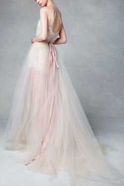 evermore-fashion:  Samuelle Couture “Isabella”