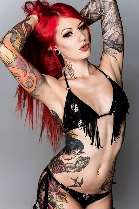 sexinkrocknroll:  Cervena fox