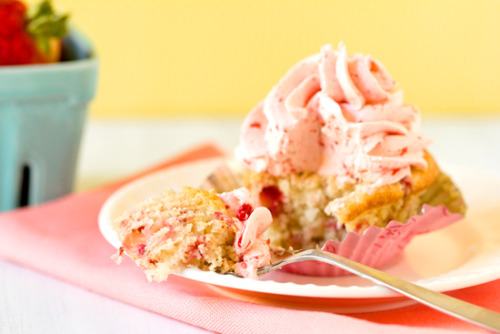 Strawberry Cupcakes with Strawberry Meringue Buttercream