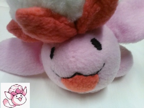 Cottomew AKA Beta Jumpluff! I love any excuse to use floofy fabric on a plush and Cottomew’s b