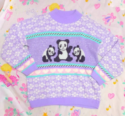 mahousenshi-skeletor:Dream sweaters