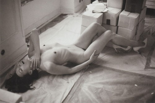 Porn Milla Jovovich by Mario Sorrenti. photos