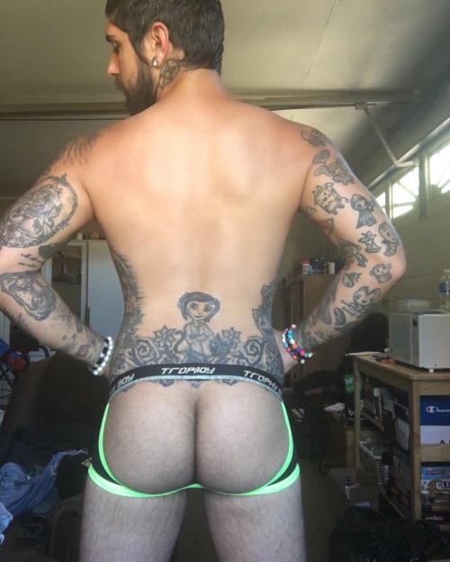 🍑💀