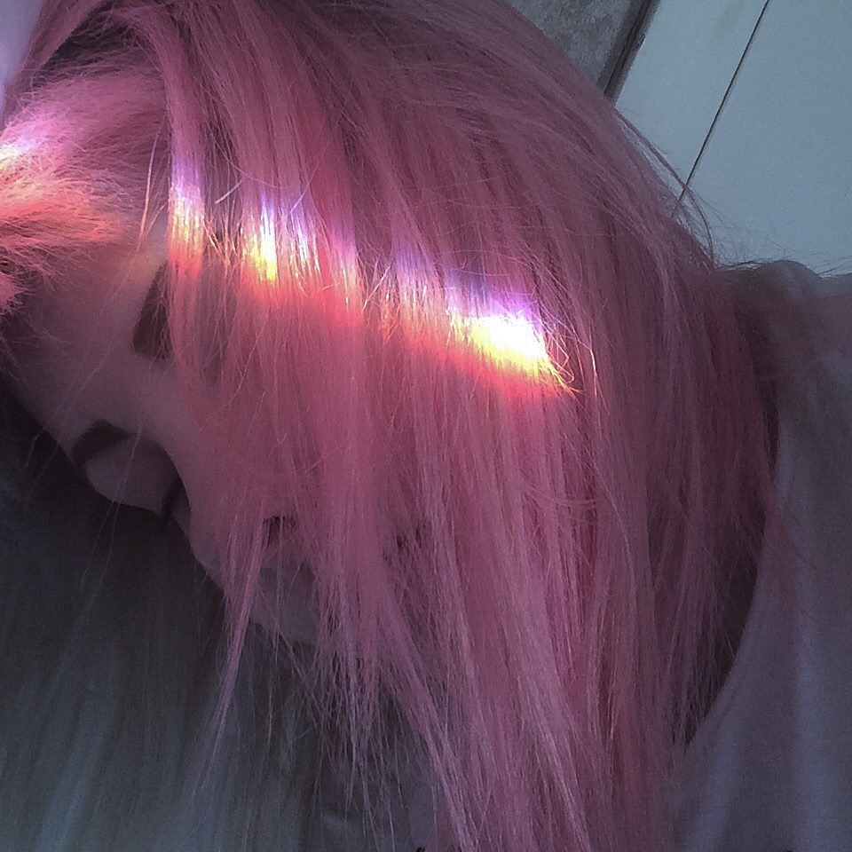 hick-e:my hair is cotton candy colours again