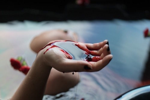 ophidian-naiad:Youth is the closest we come to eternal life.(Sony a7rii, 50mmModel: Mo)