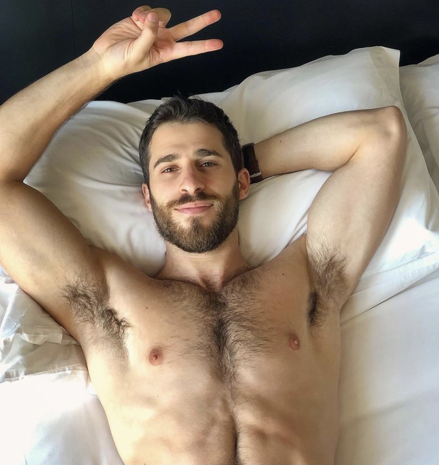 elnerdo19:The utterly gorgeous and scruffy, Razi Wahabi 💙🤍💙🤍💙🤍💙🤍💙🔥😍😍😘