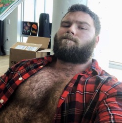 den260371: Hot Bear 🔥🐻🔥 