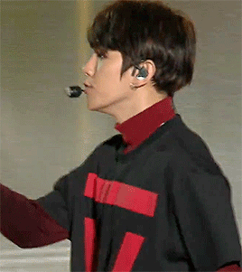 baehkkyun:  those piercings