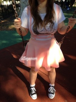 babyhunnibun:  littlequeenem:  Playground