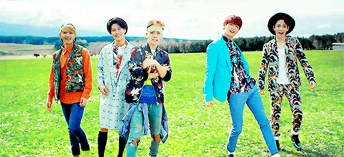littleshinee-deactivated2017050:  ☆ SHINee - 「LUCKY STAR」☆ 