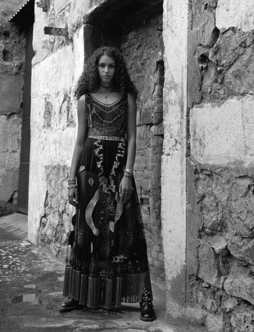 leah-cultice:  Danielle Ellsworth by Graciela Iturbide for Elle US December 2017