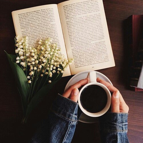 stardust-and-books:☕️