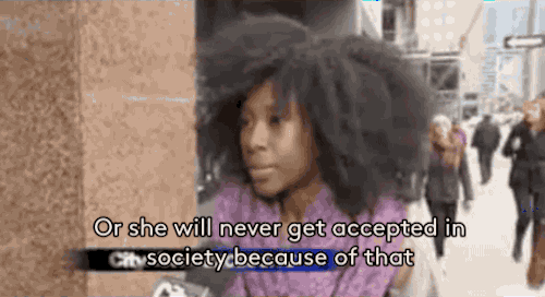 sourcedumal:  refinery29:  8th Grader Sent To The Principal’s Office For Her Natural Hair The young student was given a ponytail holder and repeatedly told to “do something about her hair.” When the 13-year-old challenged the principal’s request,