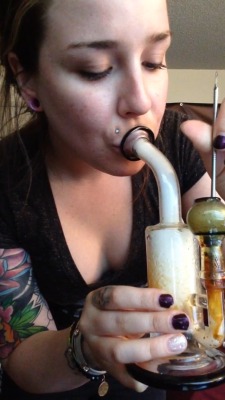 bluediamond-xo:  This was one of those ghost dabs…👻