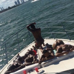 thepinkpyramid:  #MCM 🍑 #ThotBoys #YachtBooty