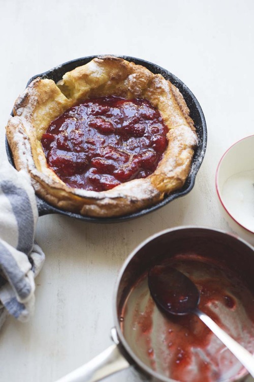 sweetoothgirl:   Hot Jam Donut Dutch Baby  