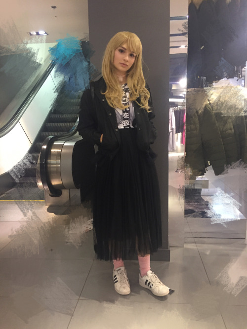 femme outfit from the other night!! wearing long skirts is so satisfying[jacket | skirt | crop top]