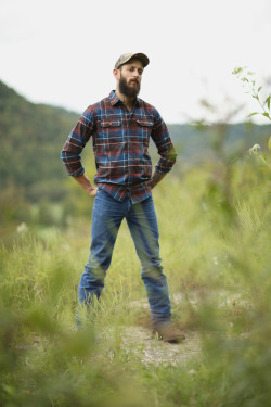 muckbootmatt:  HOT NEW COUNTRY BOY PICS BY https://www.greendoor.photos/