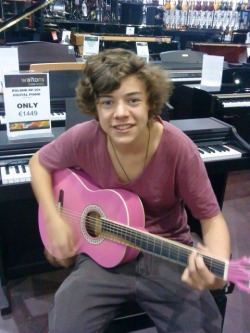  Harry → Guitars                     