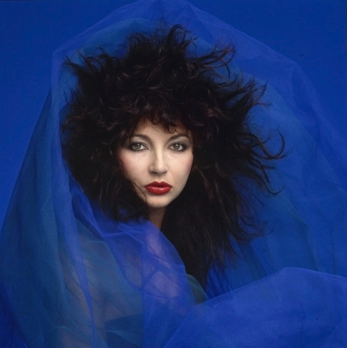 miss-vanilla:Kate Bush photographed by Clive Arrowsmith, London, 1984.