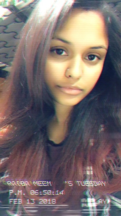898:Hello geeks and nerds my hair is only slightly shorter but it feels SO short