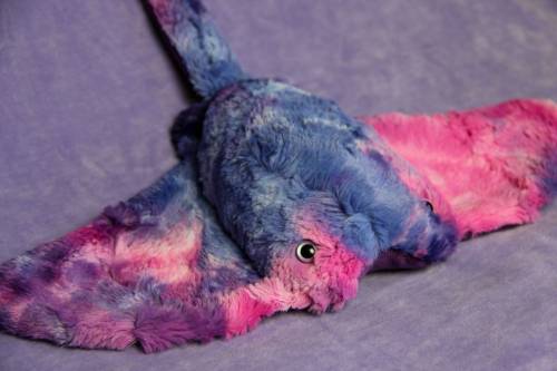 sosuperawesome:Fluffy Whale Sharks / StingraysSweet Wolf Shop on Etsy