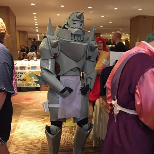 naniwear:  Best Alphonse I’ve ever seen. #ndk2015 #fullmetalalchemist 