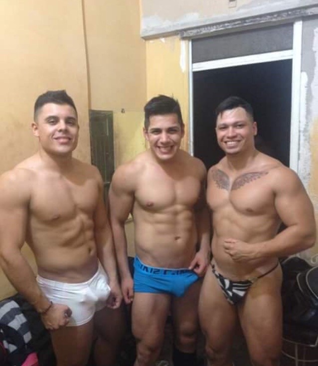tijuanacaliente69:  Que tal estos chavales, les gustan????🤭🤭🤭🤭