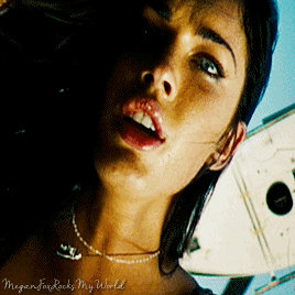 meganfoxrocksmyworld:  Transformers: Revenge of the Fallen, 2009.My headcanon: Mikaela’s
