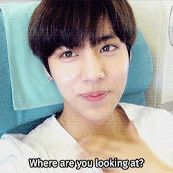 yooneroos: the shit that happens when suwoong is bored on a plane…