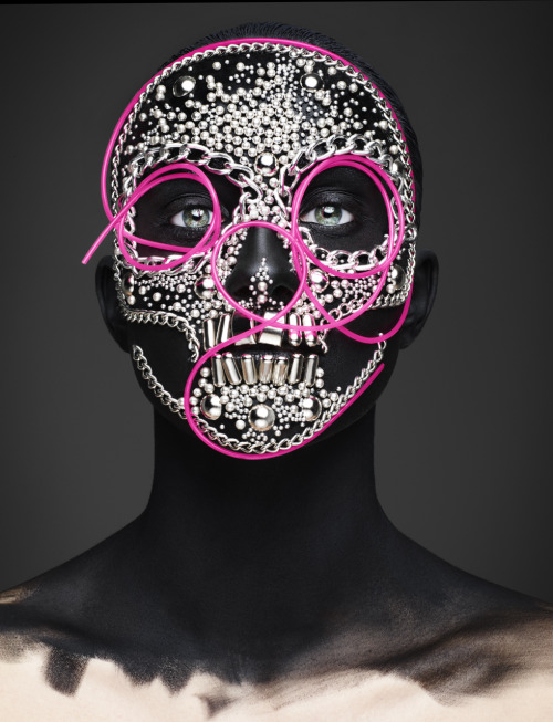 asylum-art:  asylum-art:Gorgeous Interpretations of Dia De Los Muertos by Andrew Gallimore and John Rankin Rankin and Andrew Gallimore team up to create a stunning and colorful spin on the famous Mexican holiday, Dia De Los Muertos.  rebloggy.com