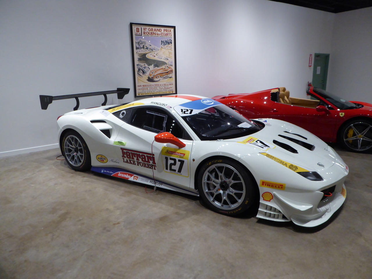 fromcruise-instoconcours:  Weekend highlights #1: a drive out to Lake Forest Ferrari.