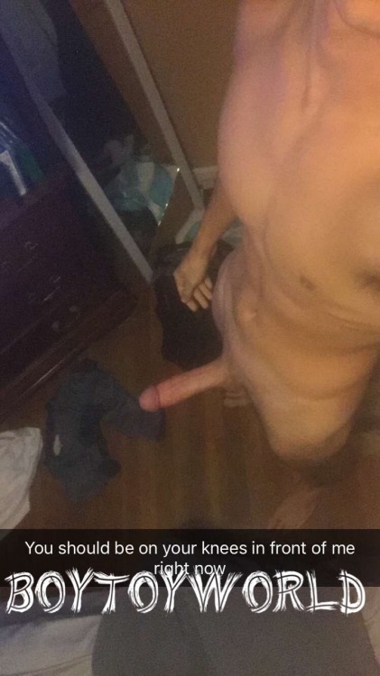 straightbaitedguys:  thecountryboypost:  http://thecountryboypost.tumblr.com/   Such a hottie. I would swallow all that—–Submit straight guys to get baited.
