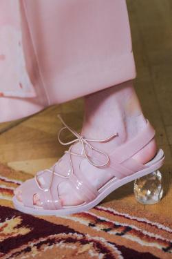 skaodi: Details from Simone Rocha Spring 2016. London Fashion Week. 