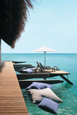 livingpursuit:  One &amp; Only Reethi Rah, Maldives | Source