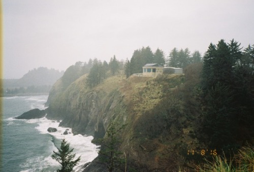 Oregon and Washington …on film.twitter / instagram