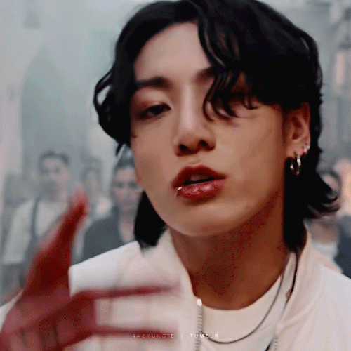 DREAMERS Official Mv