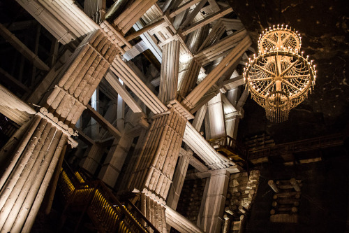 sixpenceee:The Wieliczka Salt Mine is located in Poland. The mine was built in the 13th century, produced table salt continuously until 2007, as one of the world’s oldest salt mines still in operation. The mine’s attractions include dozens of