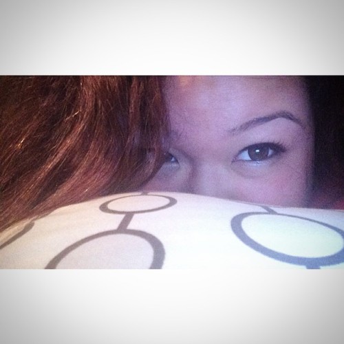 Eyebrows on fleck! Da fuck?!