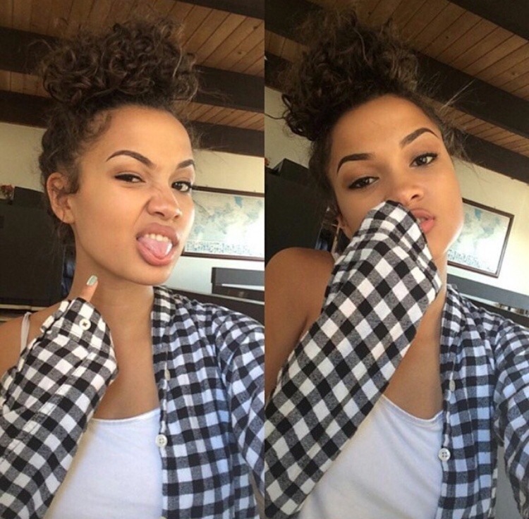 bombshellssonly:  @imcydneychristine