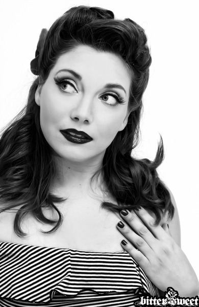 thatbarkingdog:  Old Hollywood by BlackRoseArt
