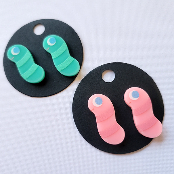 Worm stud earrings! I want to make more earrings!!!!