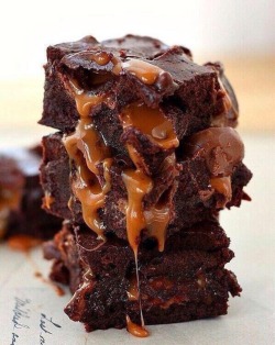 bonapetittcom:  Warm Chocolate Caramel Brownies 