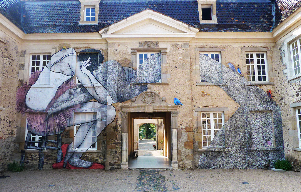 littlelimpstiff14u2: The Wonderful Aerial/rooftop Street Art of Ella and Pitr ( aka